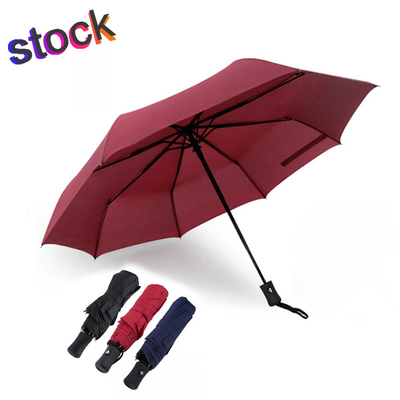 Um guarda-chuva de viagem de 95cm de diâmetro aberto com design compacto e logotipo personalizado