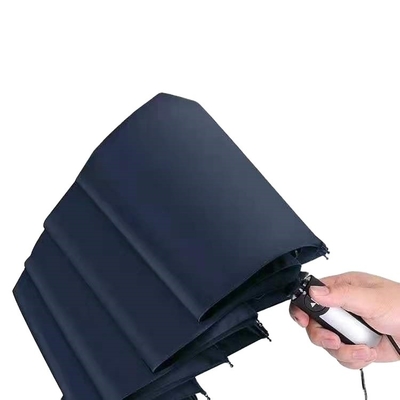 Um guarda-chuva de protecção UV à prova de vento para protecção contra vento e chuva