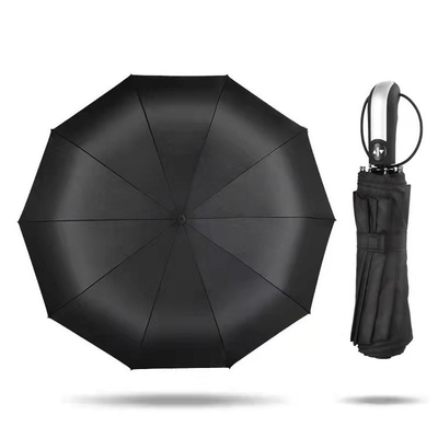 Um guarda-chuva de protecção UV à prova de vento para protecção contra vento e chuva