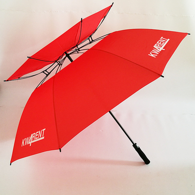 Um guarda-chuva de golfe ventilado de 30 polegadas com impressão de logotipo de dupla camada e design à prova de vento