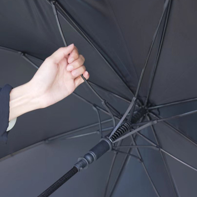 Um guarda-chuva Golf Directo e Impecível ao Vento para Agilidade de Customização da Cadeia de Suprimentos em Titânio Prata