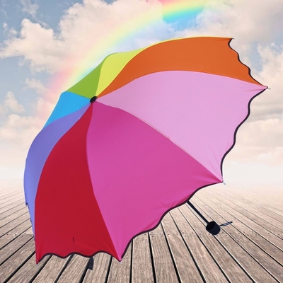 Um guarda-chuva dobrável com flores, efeito de flor, eixo de metal, magia, mudança de cores, tudo em um.