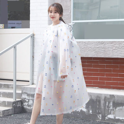 Bicicleta elétrica de bateria única feminina com casaco de chuva de corpo longo e design à prova de tempestade