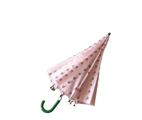 Um guarda-chuva clássico para crianças perfeito para a escola das meninas e necessidades diárias rosa
