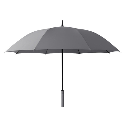 Um guarda-chuva de chuva e sol de punho comprido Um guarda-chuva de golfe para adultos