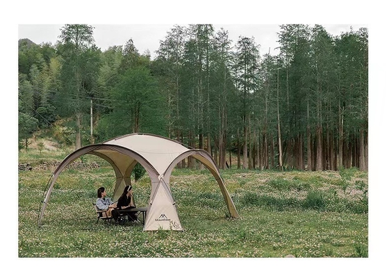 Tenda de acampamento familiar de luxo à vista impermeável com tamanho extra grande e chaminé de cinto