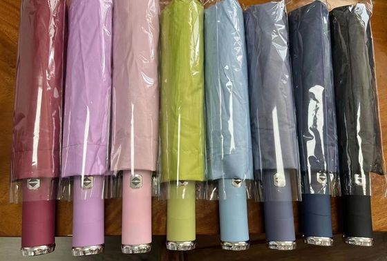 Porta de lanterna LED rotativa guarda-chuva dobrável automática para viagens e publicidade