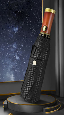 Um guarda-chuva de publicidade para homens X315 BSCI Automático à prova de vento Luxury Golden Wood Handle