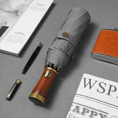 Um guarda-chuva de publicidade para homens X315 BSCI Automático à prova de vento Luxury Golden Wood Handle