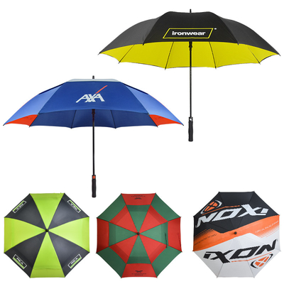Um guarda-chuva de golfe personalizado de 30 polegadas com impressões de logotipo de marca e camadas duplas