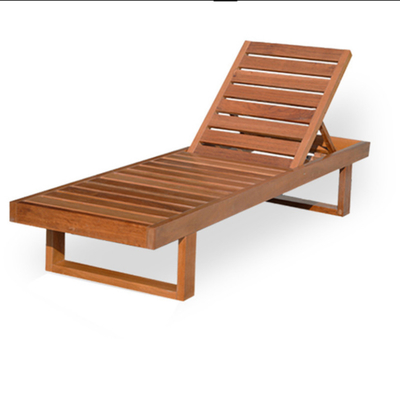 Mobiliário para o exterior relaxante Recliner de madeira de pinho para assentos casuais na praia ou piscina