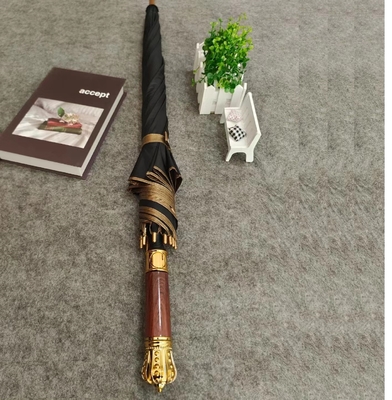 Gráficos personalizados de guarda-chuva aberta automática recoberta de ouro e preto para presentes de negócios