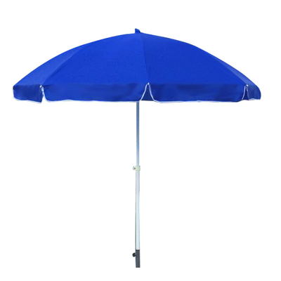 Um guarda-chuva de praia de sol com inclinação de botão e impressão de logotipo personalizado