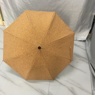 Um guarda-chuva de publicidade ágil da cadeia de suprimentos com costelas de fibra de vidro e diâmetro aberto de 105 cm