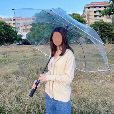 Um guarda-chuva extra grande e à prova de vento de PVC Um guarda-chuva de golfe transparente com logotipo personalizado