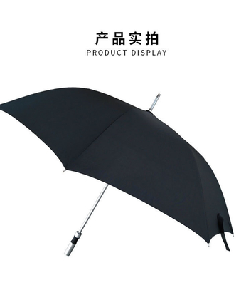 Um guarda-chuva de 27 polegadas de alumínio de ossos duplos para o exterior Automático de golfe para negócios Um guarda-chuva de longo cabo