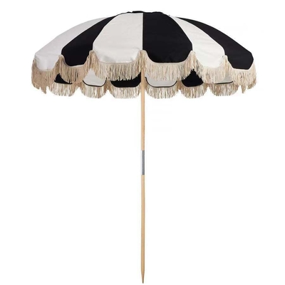 Um guarda-chuva de praia de pátio externo com guarda-chuva Tassel e 29/32 Shaft estilo coreano Grande