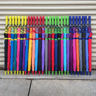 Semi-automático direto guarda-chuva de golfe de punho longo com design de fibra de cor contemporânea
